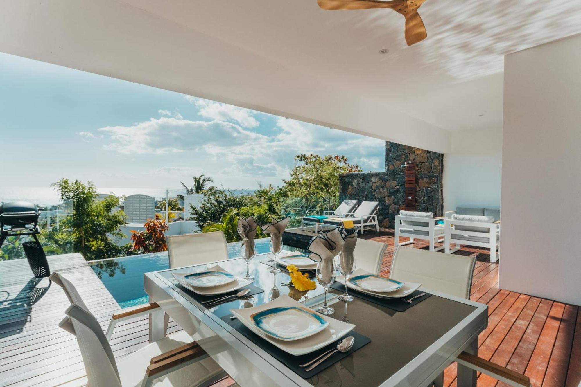 Appartement De Luxe Piscine Et Vue Mer Riviere Noire Bagian luar foto
