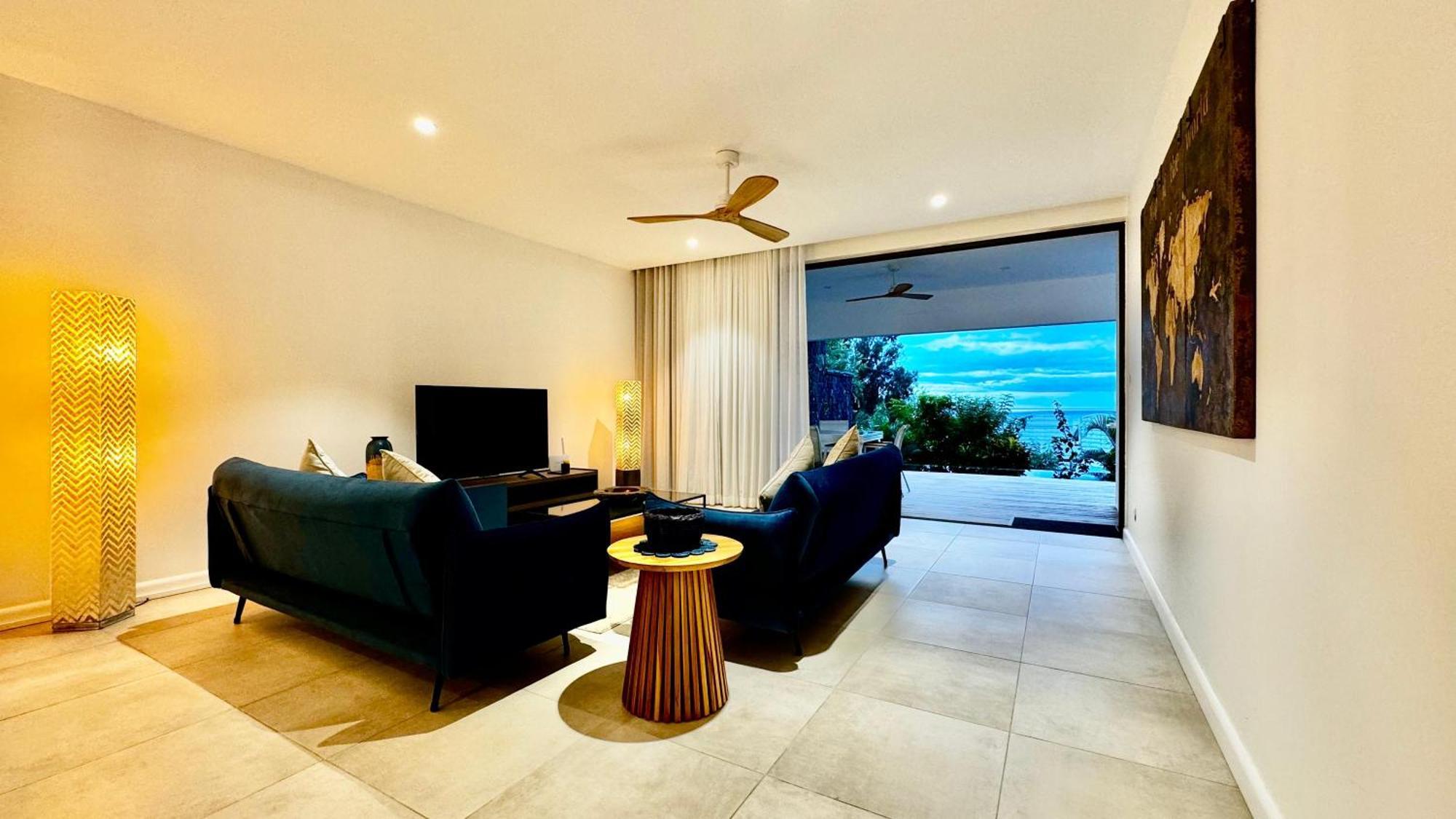Appartement De Luxe Piscine Et Vue Mer Riviere Noire Bagian luar foto