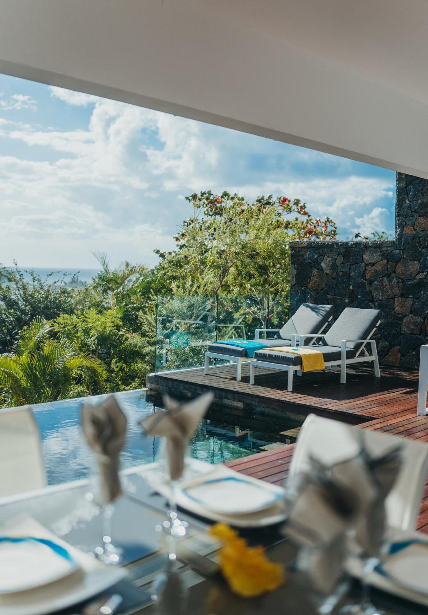 Appartement De Luxe Piscine Et Vue Mer Riviere Noire Bagian luar foto